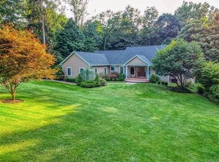 24 Arbor Ct, Warwick, NY 10990