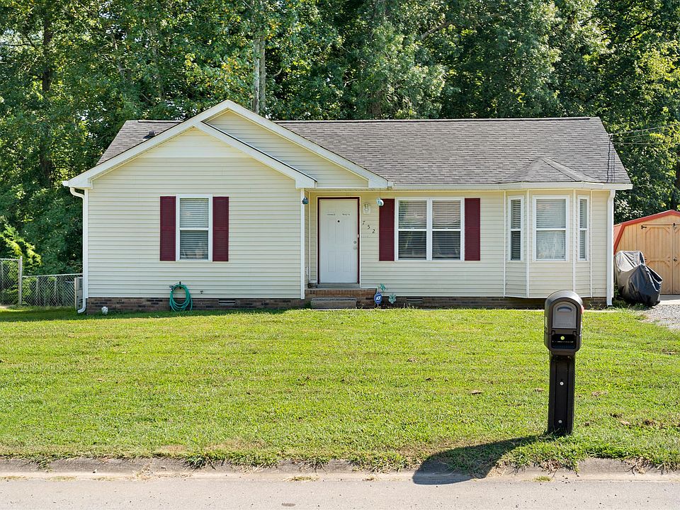 1st image of 752 Spees Dr