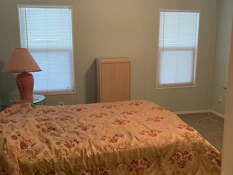 404 Dolphin Dr S — Photo 10
