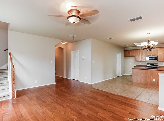 3rd image of 333 Moonlight Ct