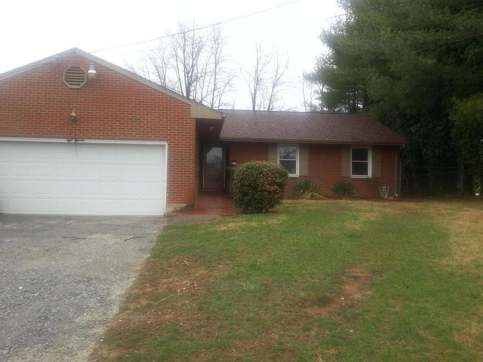 1st image of 811 Carroll Ave NW