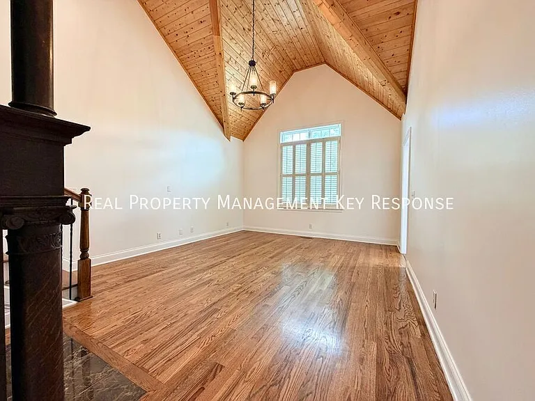 3178A Parthenon Ave — Photo 4
