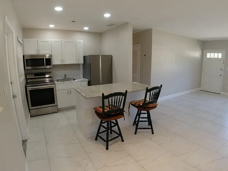 2119 Northridge Rd — Photo 6