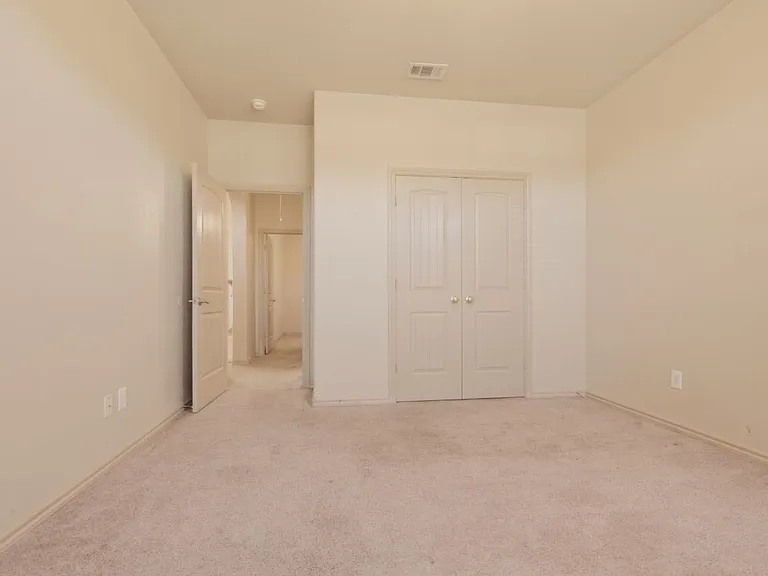 2016 Priscella Dr — Photo 5
