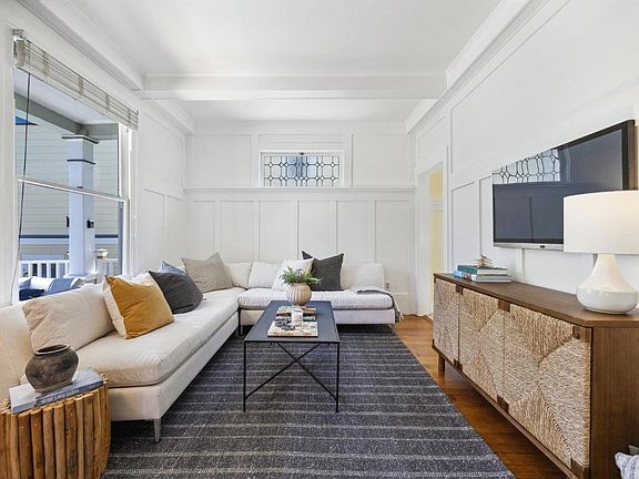 4th image of 27 Nicholl Avenue