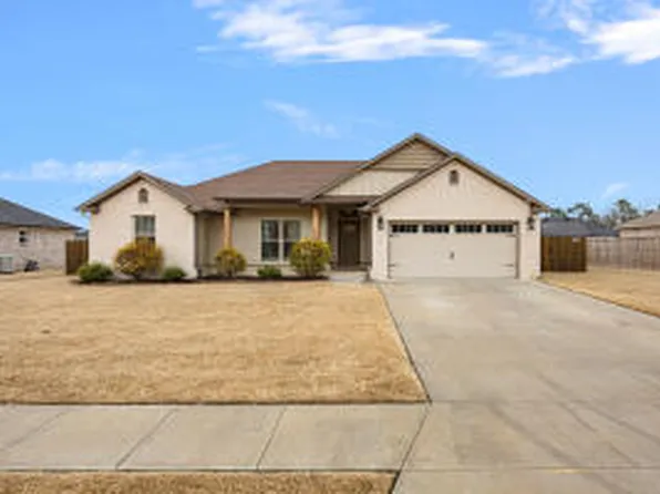 905 Lindsey Ln, Russellville, AR 72801