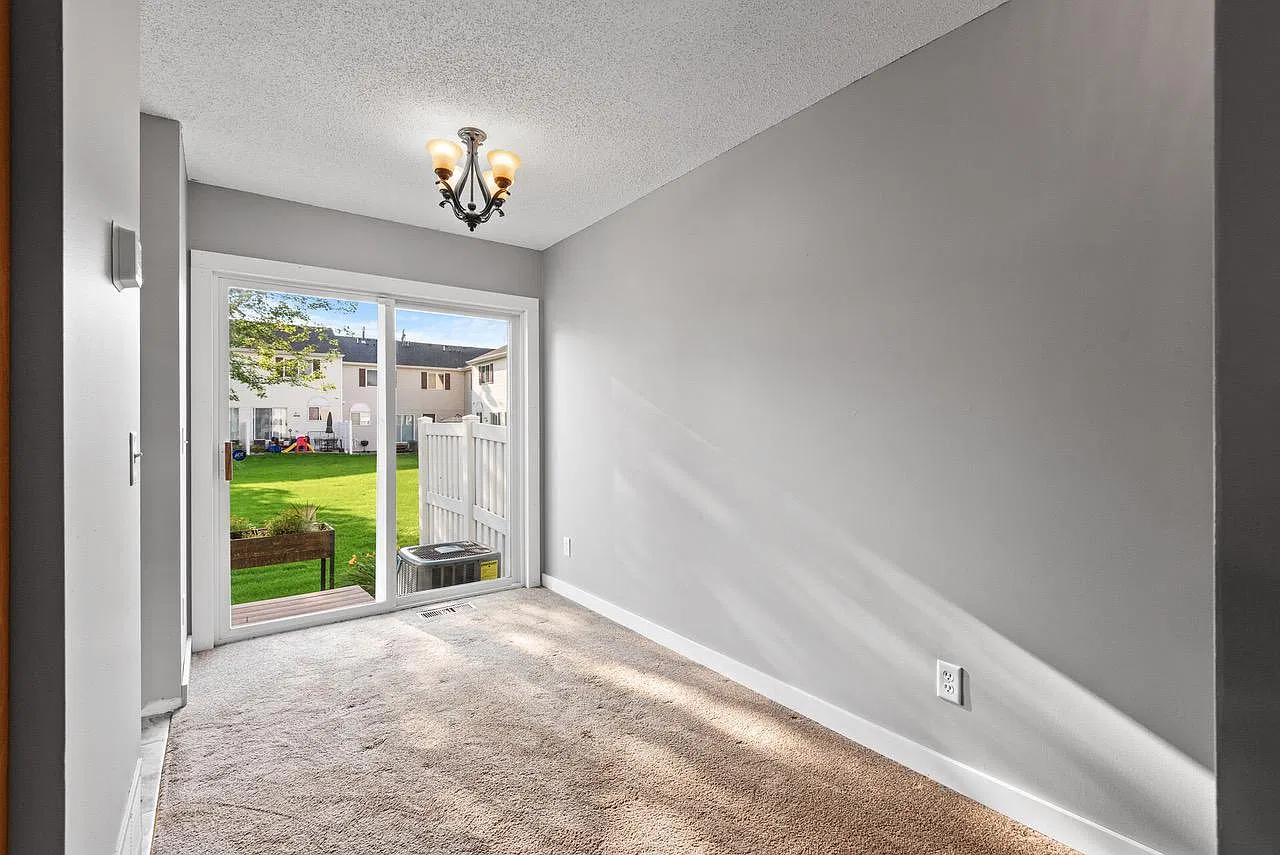 15515 Foghorn Ln — Photo 2