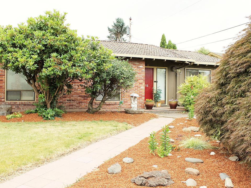 1st image of 215 Rosemary Ave