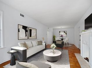 907 S Hanley Rd APT 1, Saint Louis, MO 63105