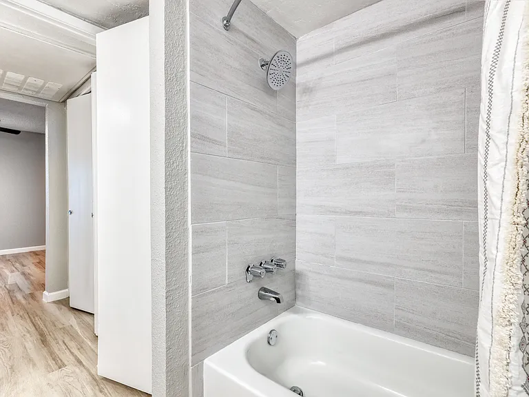 Senara Apartments — Photo 22