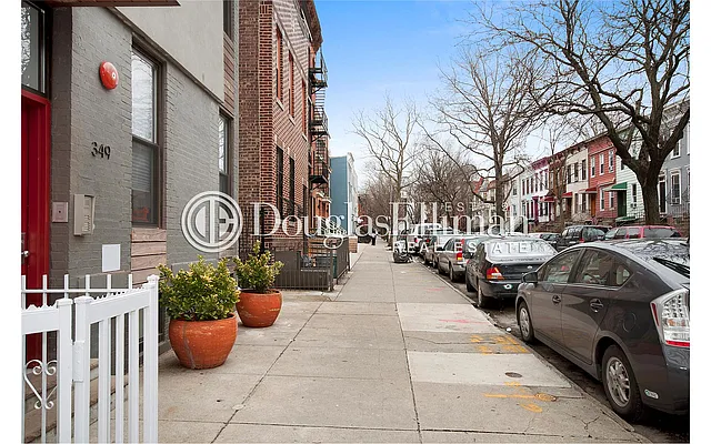 Sold by Douglas Elliman | media 28