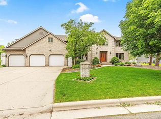 1908 Innsbrooke Dr, Sun Prairie, WI 53590