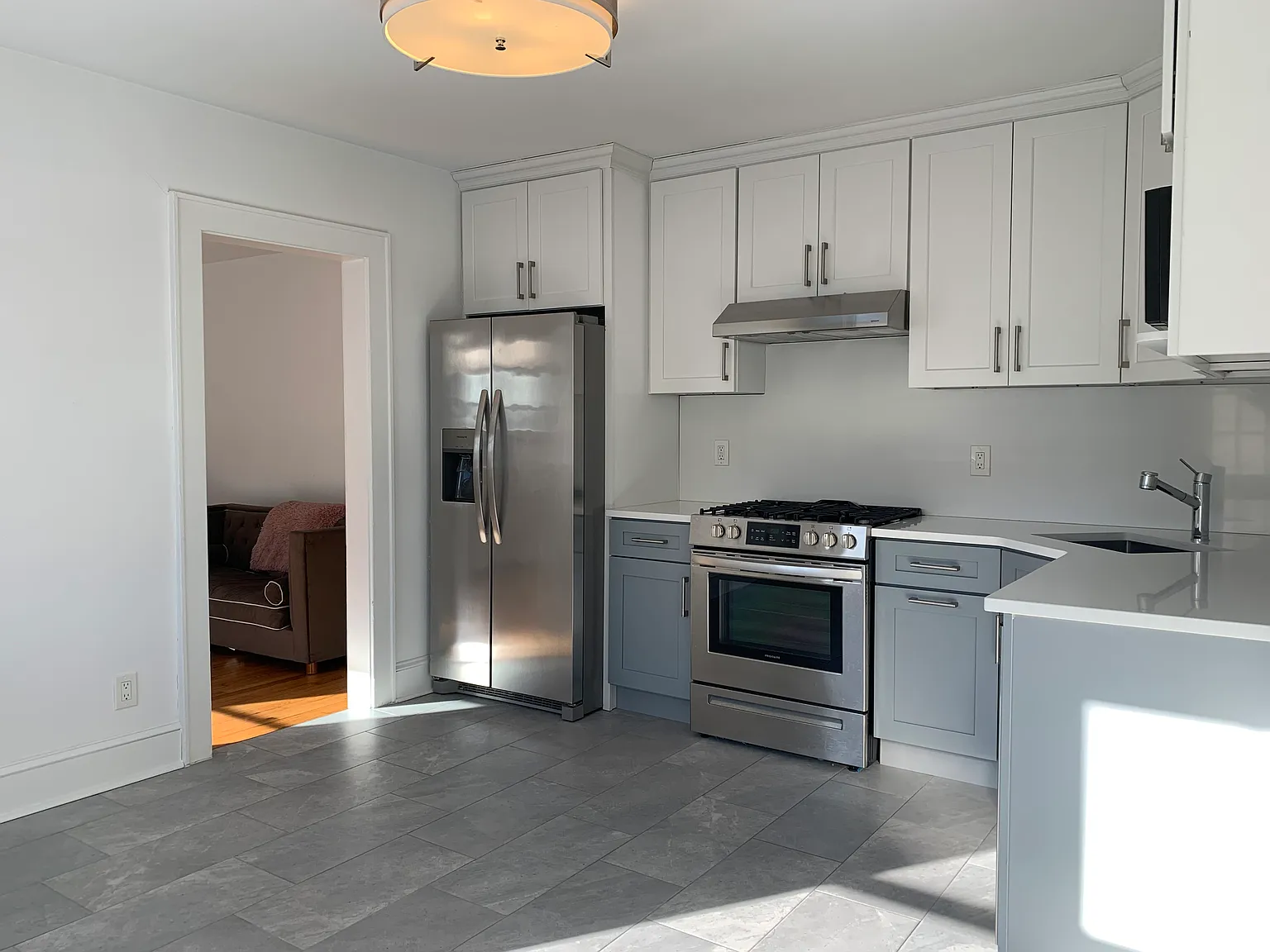 1 bed, 629 sqft, $2,600 — Photo 3