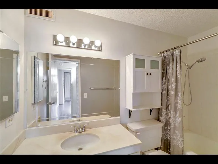 1700 Civic Center Dr #405 — Photo 6