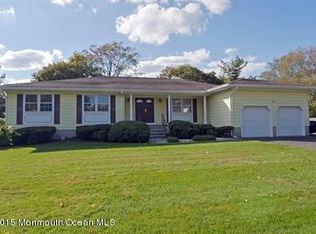 15 Darien Dr, West Long Branch, NJ