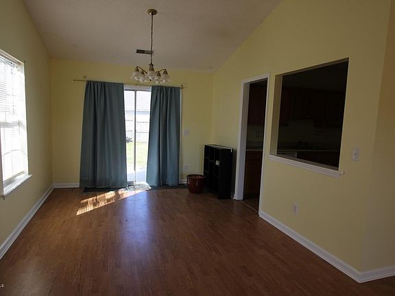 4th image of 6 Otter Creek Drive