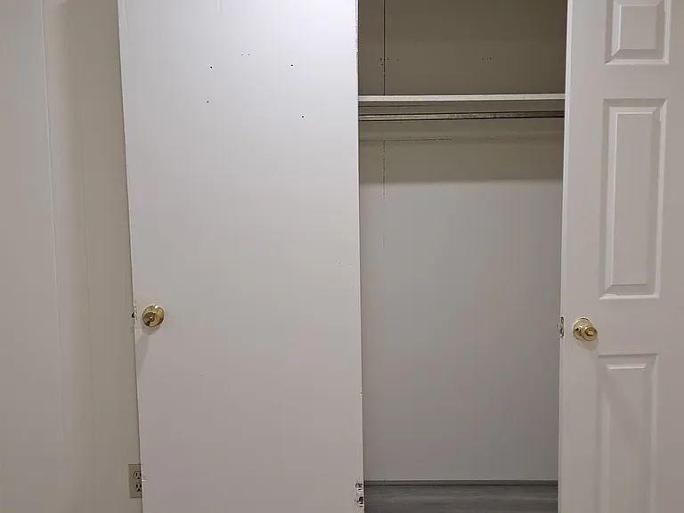 1246 Main St #1 — Photo 5