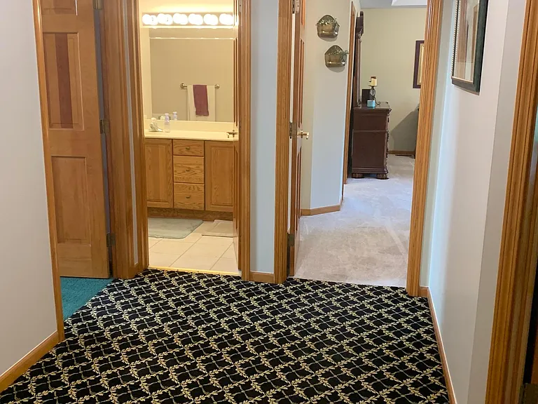 7805 Rutherford Ct — Photo 20