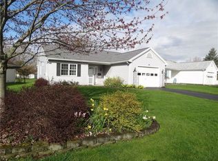 26 College Greene Dr, North Chili, NY 14514