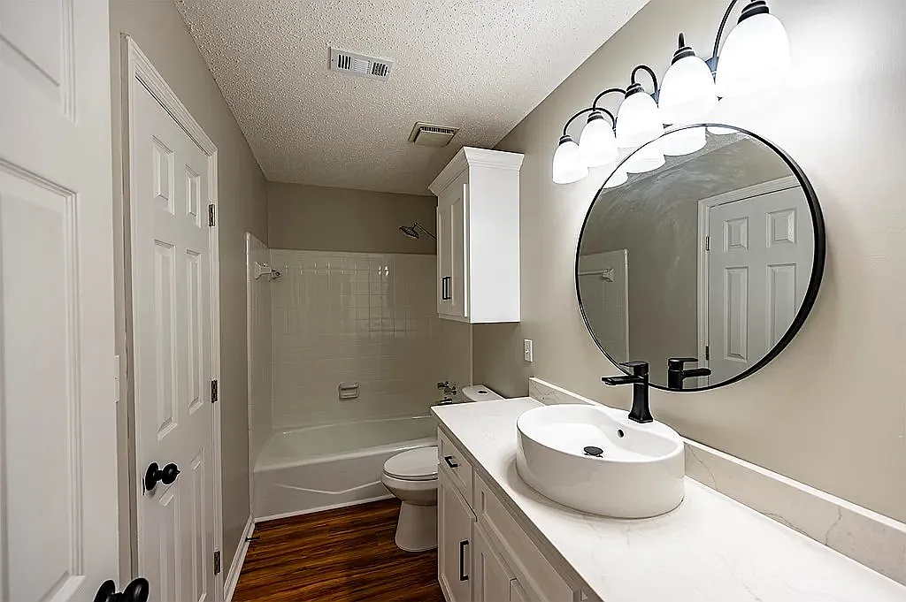 Building Photo - 528 Iveys Scenic Dr