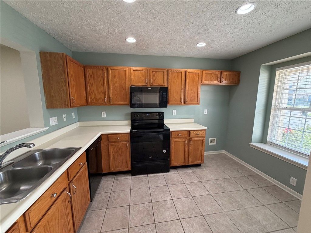 2452 Cabbage Key Dr, Miamisburg, OH - More