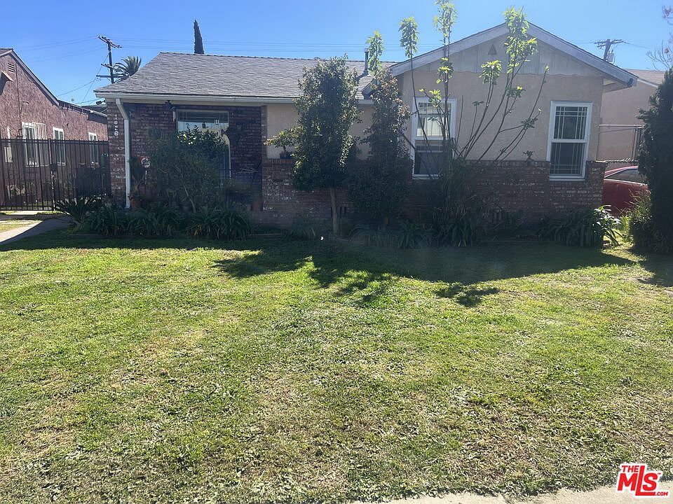 1st image of 1026 W 101st St