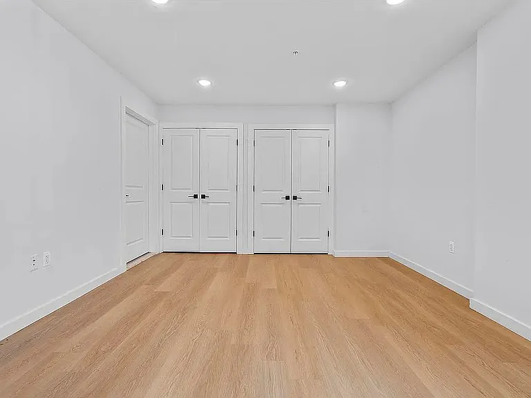 55 Atunxis Ave #29 — Photo 124