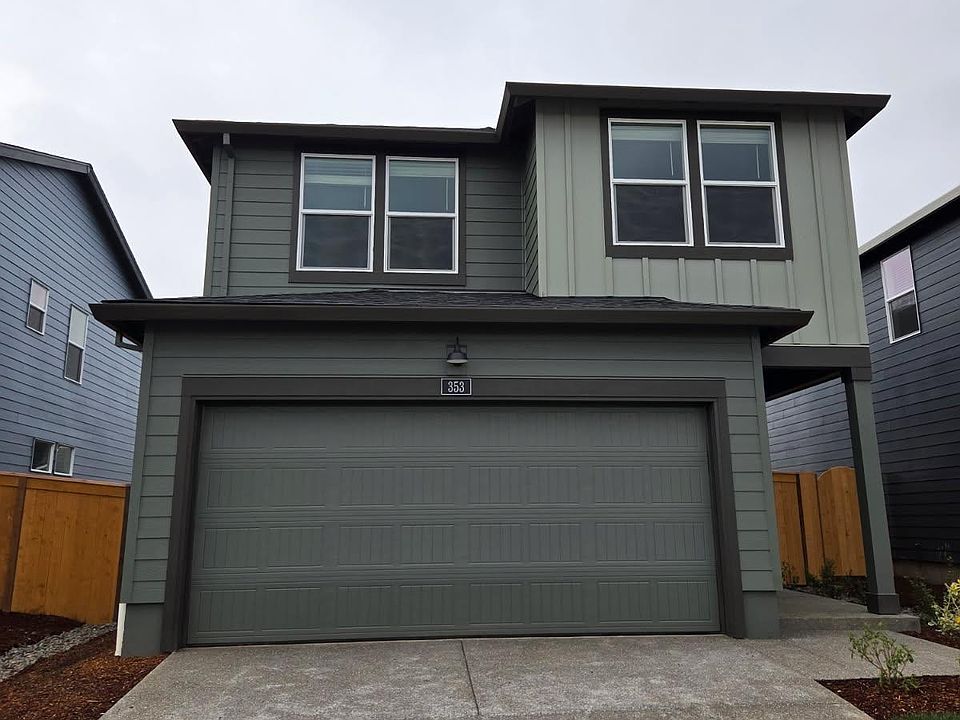 1st image of 353 Pietro St NE