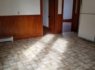 132 1st Ave #1, Woonsocket, RI 02895