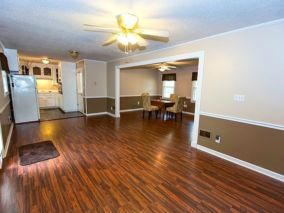 5th image of 2706 31st Avenue Way