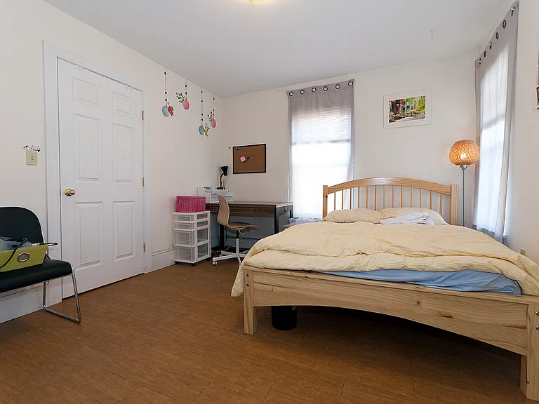 67 Ashford St #2 — Photo 5