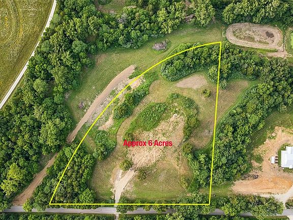 3rd image of 22245 Lix Rd