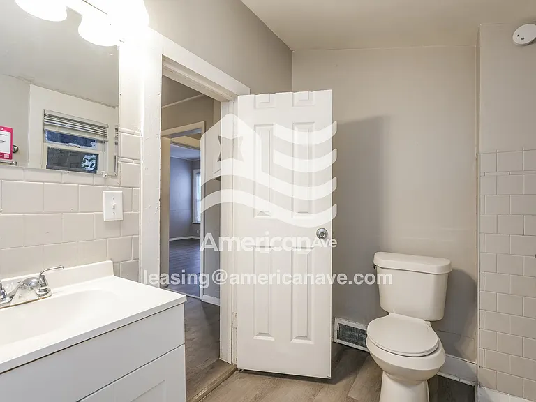819780_013_bathroom_13841698.jpg