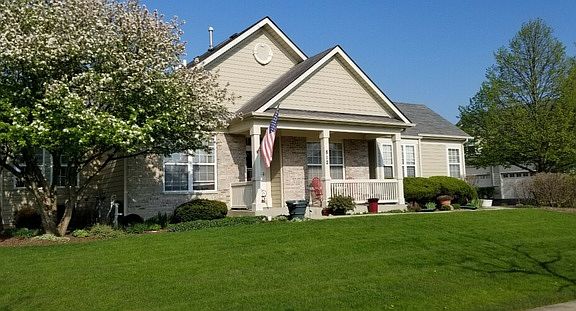 2nd image of 812 Skyline Dr