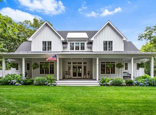 9 Deerland Dr, East Quogue, NY 11942