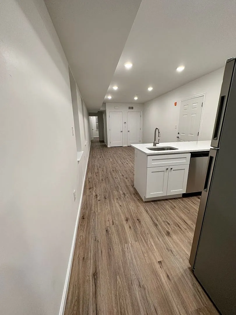 4224 Brown St — Photo 3