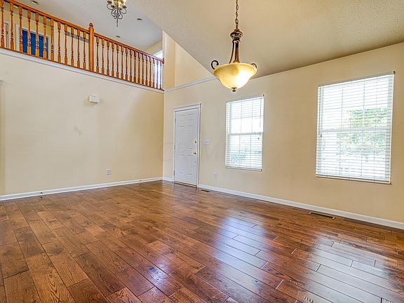 4th image of 4505 Greensbury Dr