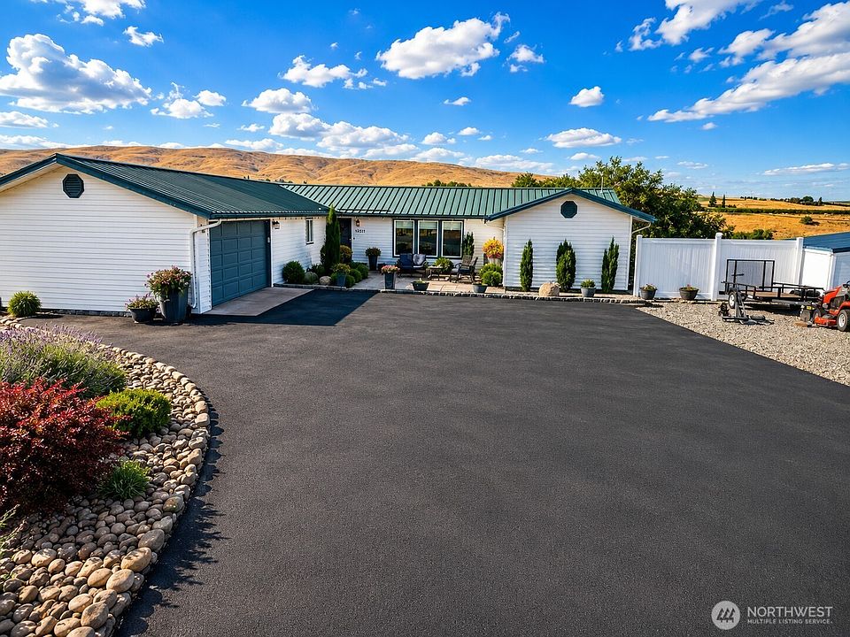1st image of 14511 McAuley Road