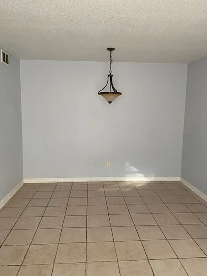 6015 Warm Springs Court #B, Columbus, GA 31909 — Photo 3
