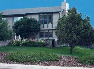 5390 Meadowgreen Dr, Colorado Springs, CO 80919