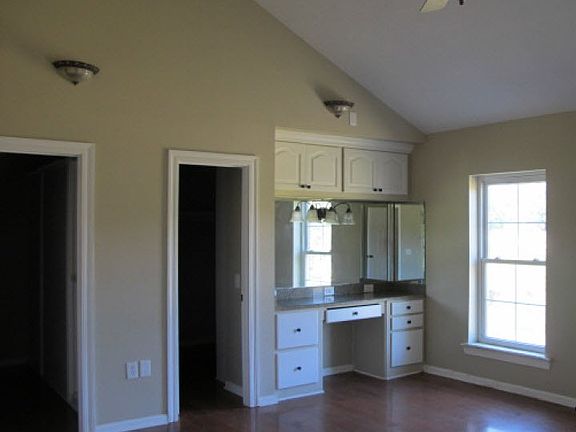 3rd image of 2085 Owens Oak Dr