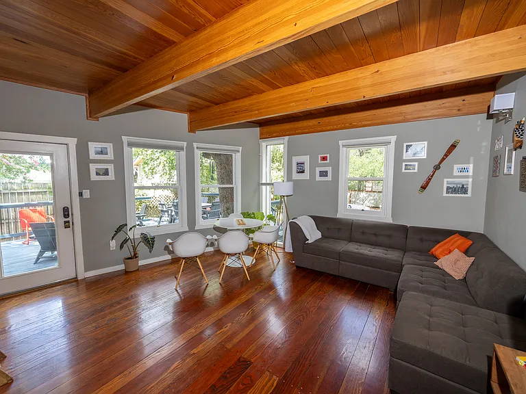 3404 Cedar St — Photo 11