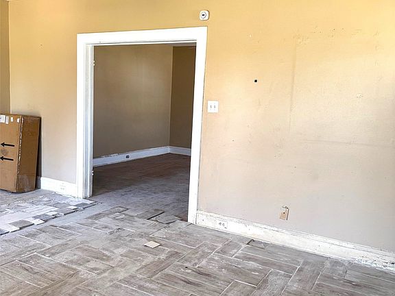 5th image of 1501 Proctor Ave
