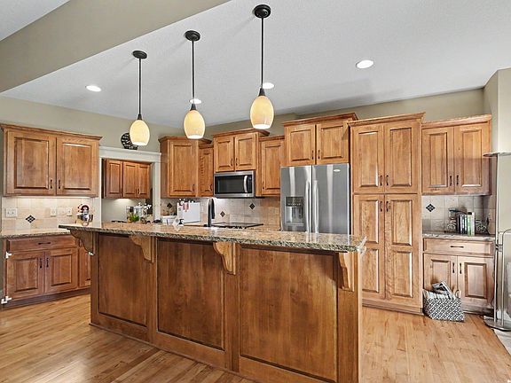 5th image of 6205 Crystal Ln