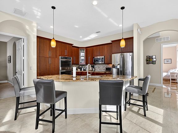 5th image of 2031 Chelsea Place