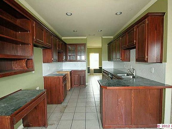4th image of 14913 E Fieldstone Dr S