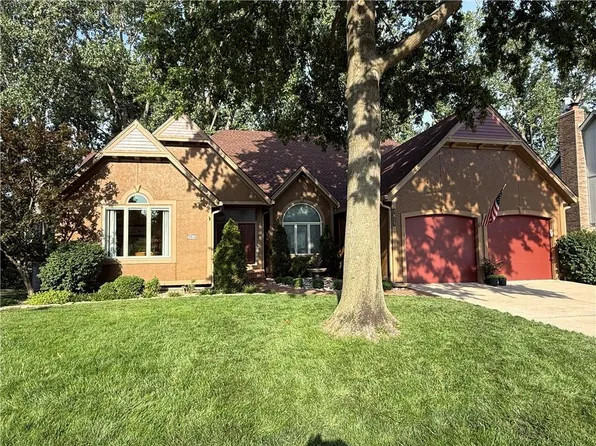 7815 N Revere Dr, Kansas City, MO 64151
