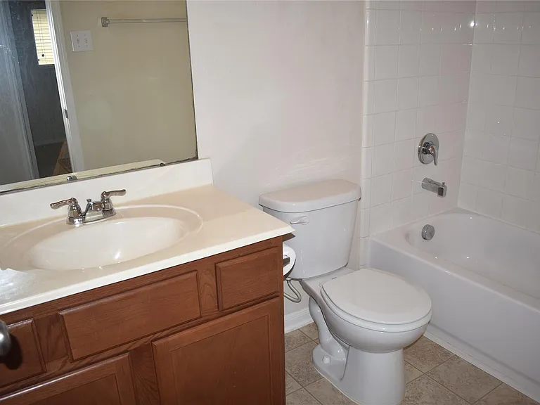 1747 Nichole Woods Dr — Photo 20