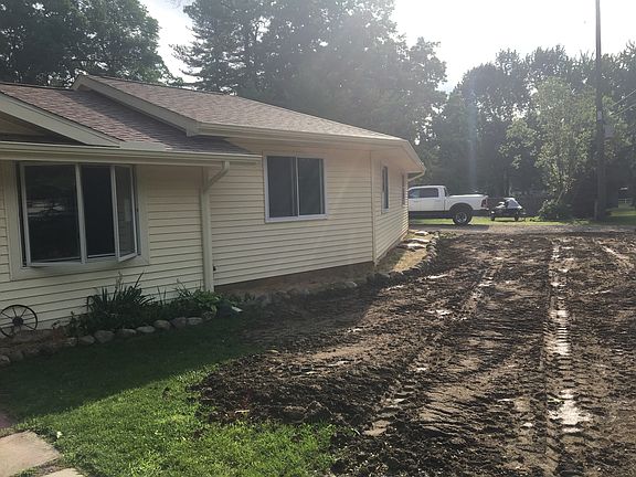 5th image of 2039 Parkwood Ct