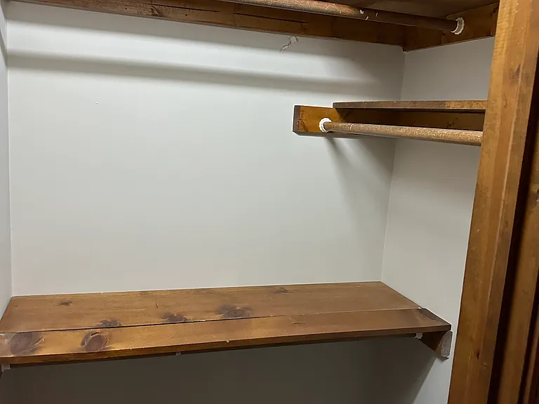 Closet-1